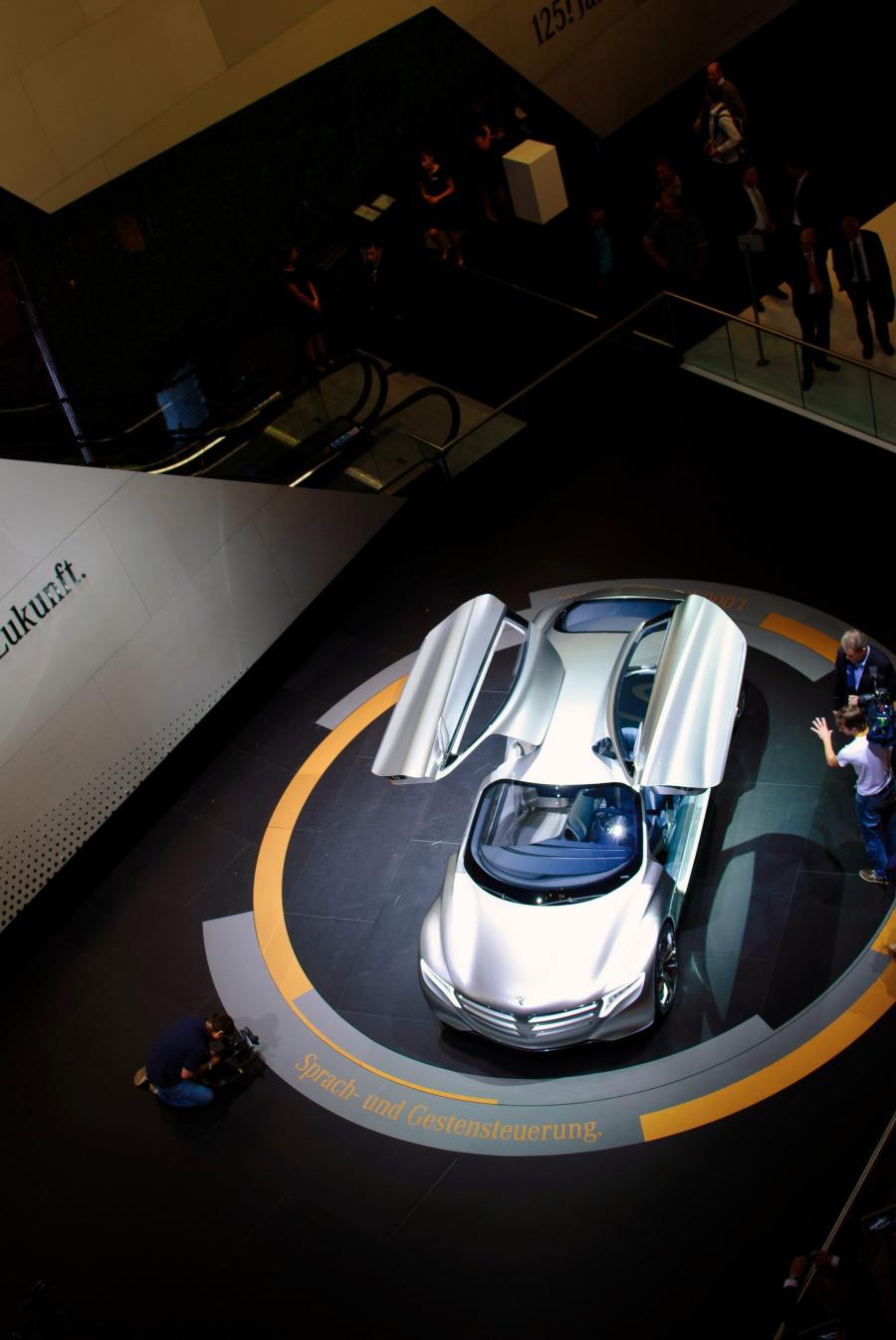 Mercedes-Benz F125 Concept 2011 года  (фото 2 из 109)